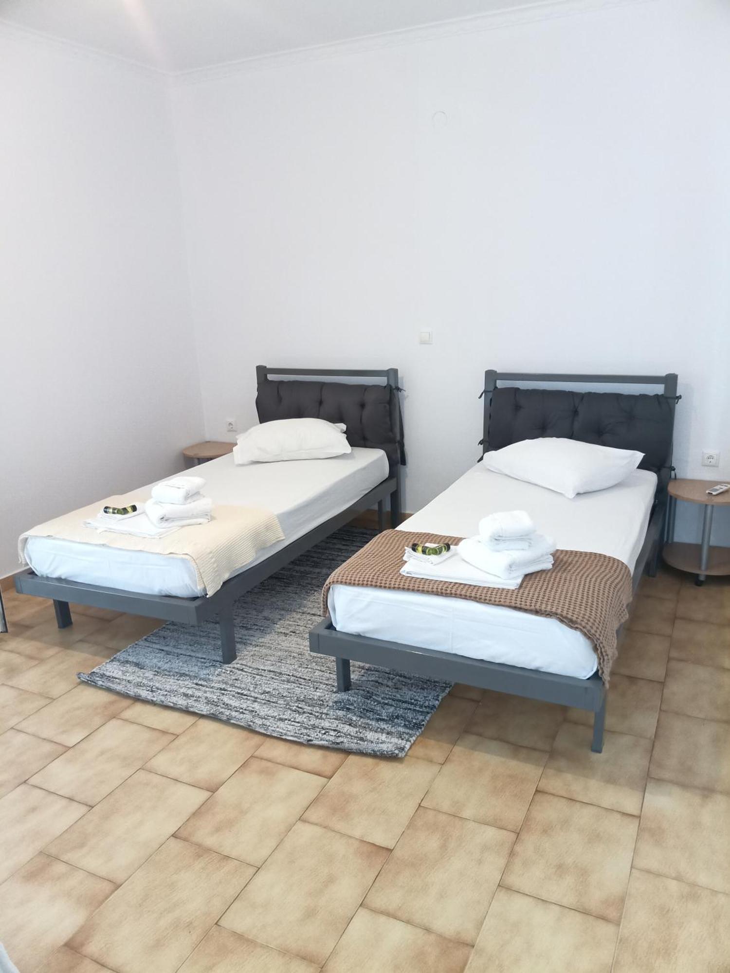 Fiona Seafront Apartments نِكيانا المظهر الخارجي الصورة