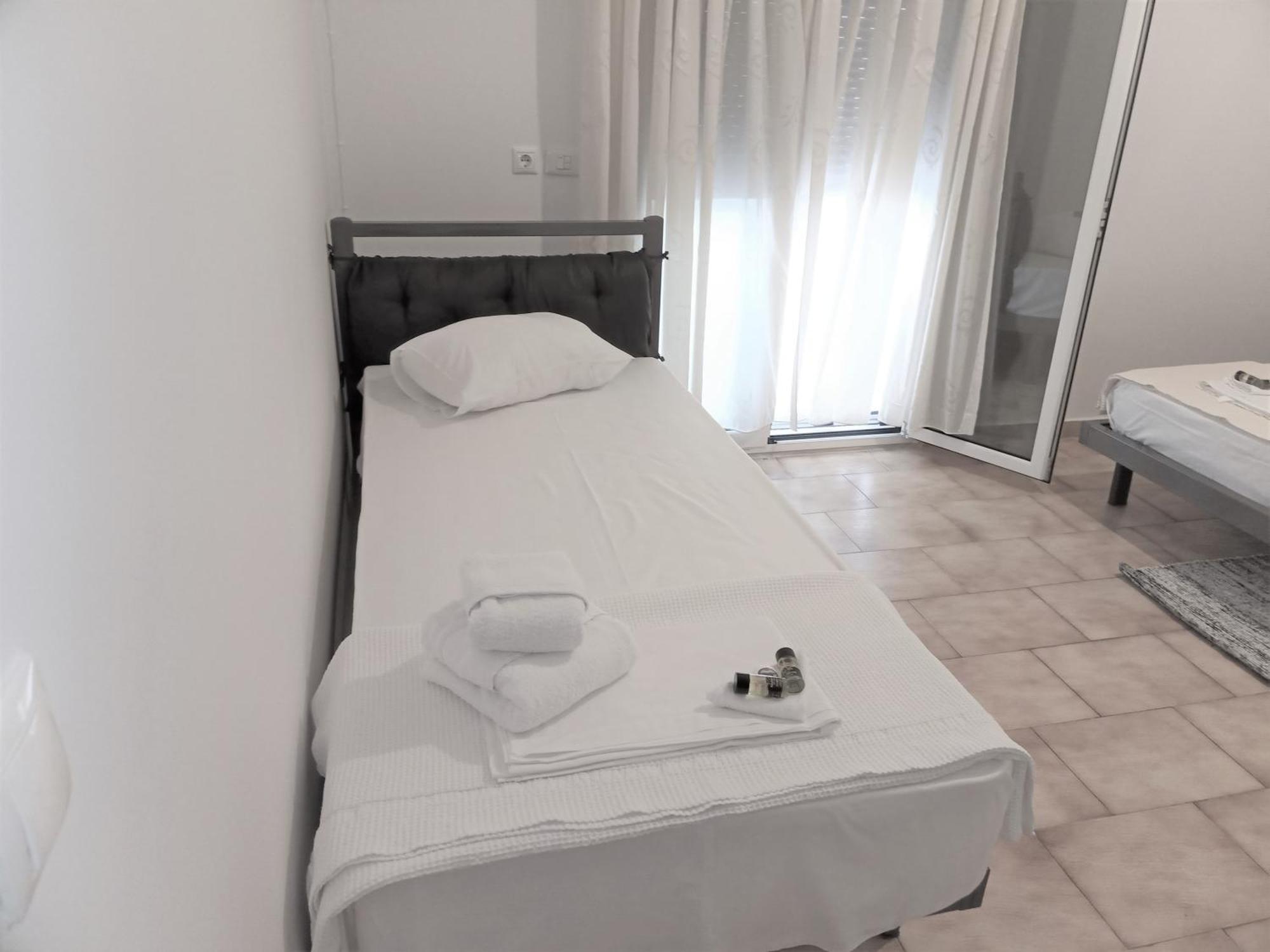 Fiona Seafront Apartments نِكيانا المظهر الخارجي الصورة