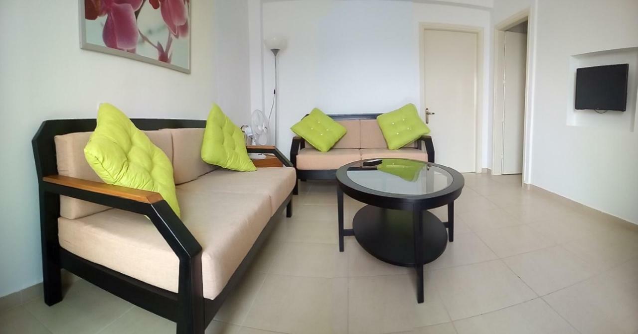 Fiona Seafront Apartments نِكيانا المظهر الخارجي الصورة